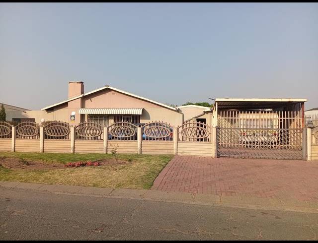 3 BEDROOM HOUSE FOR SALE IN VANDERBIJLPARK SE 1